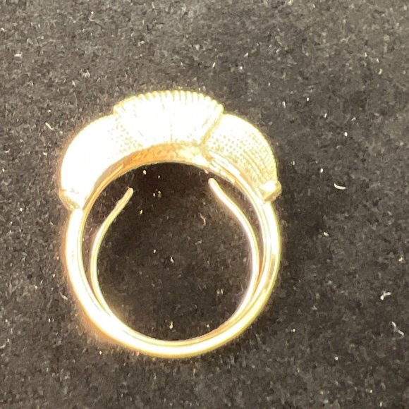 Womens Avon Ring Size 7 Gold Tone knot Jewelry - Picture 7 of 9